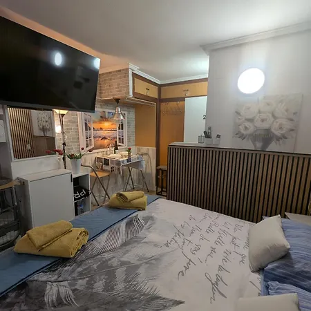 Alicante Postiguet Studios Apartment